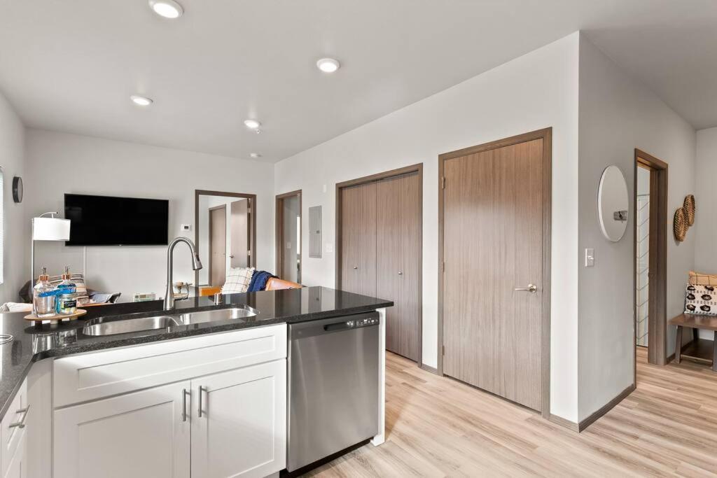 Appartamento New 2 Bed 2 Bath Near Perry District And Dt Spokane Esterno foto